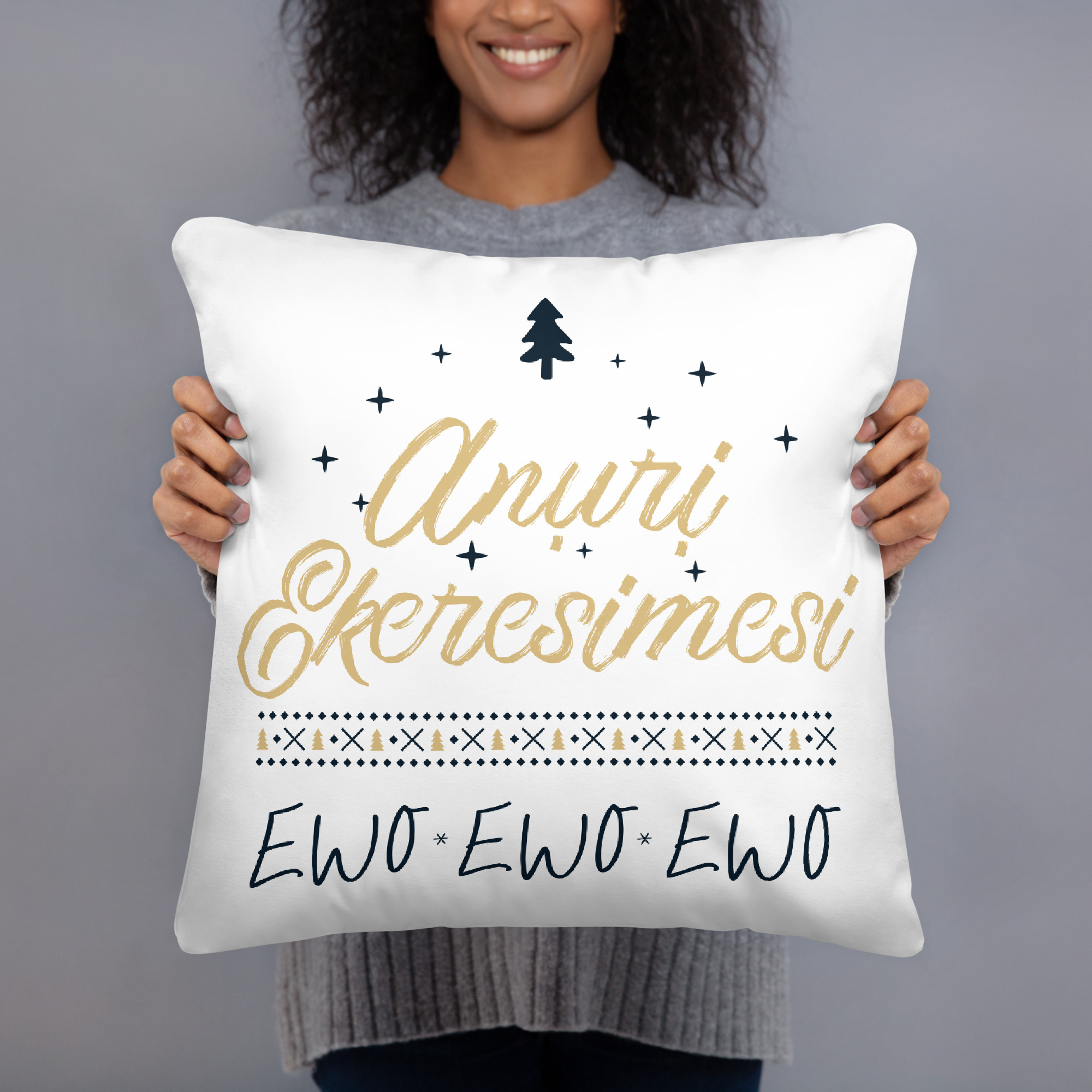 Aṅụrị Ekeresimesi Throw Pillow – Igbo “Merry Christmas” Accent Cushion | Festive Home Décor